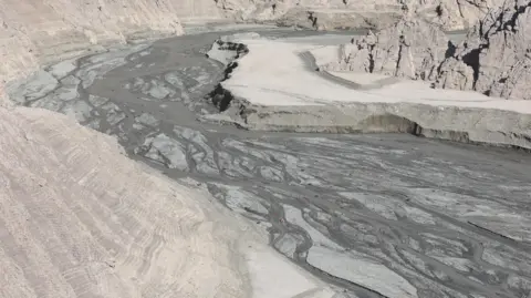 Iran Initiates Cloud Seeding to Combat Severe Drought