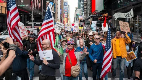 Democratic Opposition Rallies After 'No Kings' Protests: What's Next?