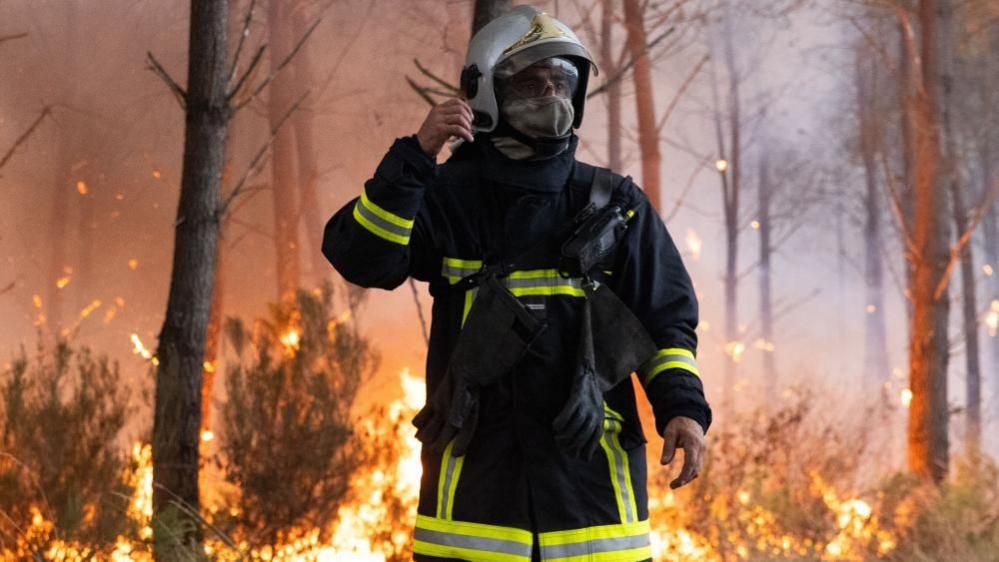 Bordeaux Braced as Wildfire Races Nine Miles Away