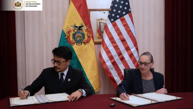 Bolivia signs $20 million deal with US to fight drug trafficking
