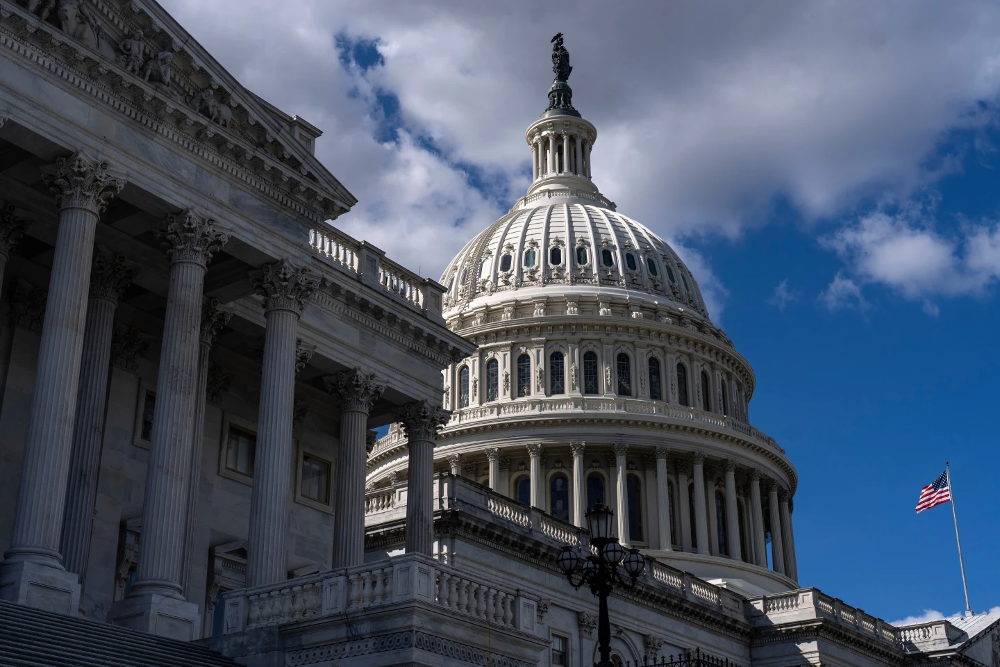 Stalemate Persists as Government Shutdown Enters Sixth Day