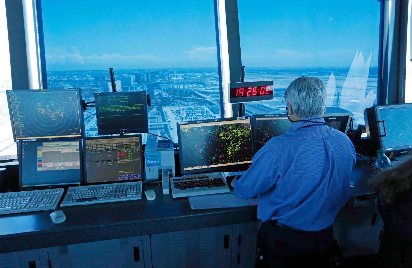 FAA Launches Major Overhaul of Air Traffic Control Radar Systems