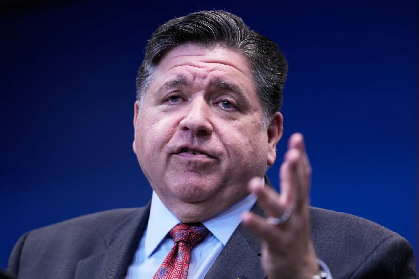 Democratic Governors Raise Concerns Over National Governors Association's Stance on National Guard Deployments