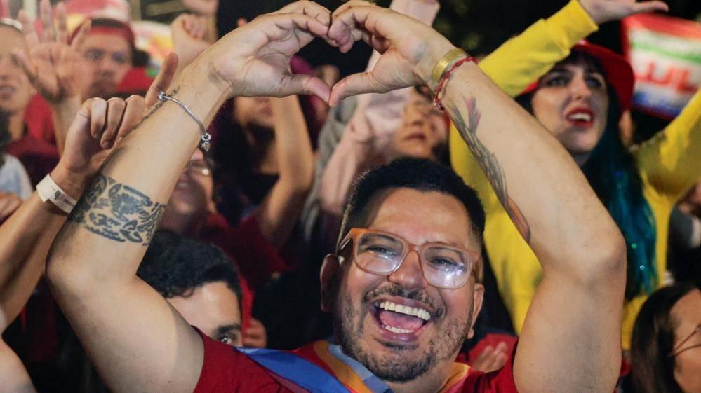 Lula supporters celebrating the vote