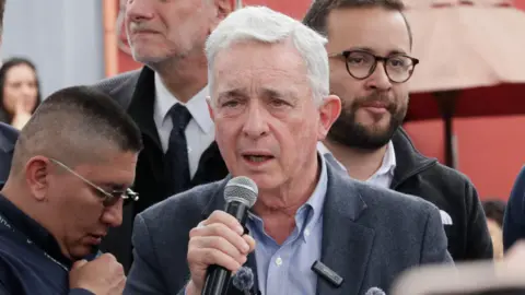 Colombian Court Overturns Álvaro Uribe’s Fraud Conviction