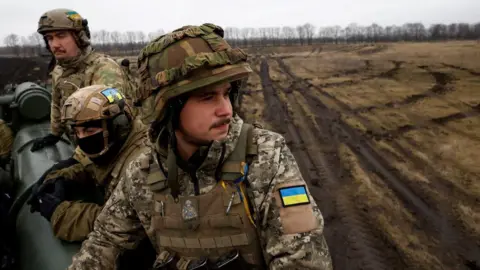 Ukraine's Frontline Soldiers Respond to Draft US Peace Plan