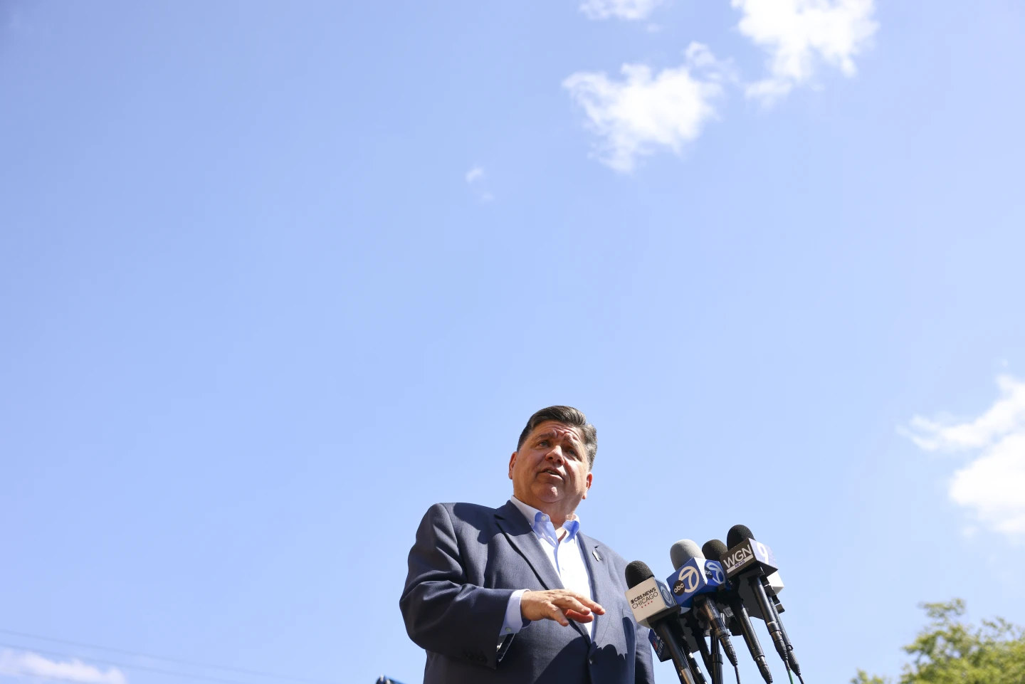 Illinois Governor Condemns Trump Administration's Troop Federalization Plans