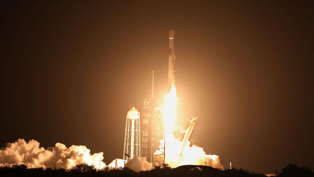 SpaceX Falcon‑9 Stage to Crash into Moon on Aug 5