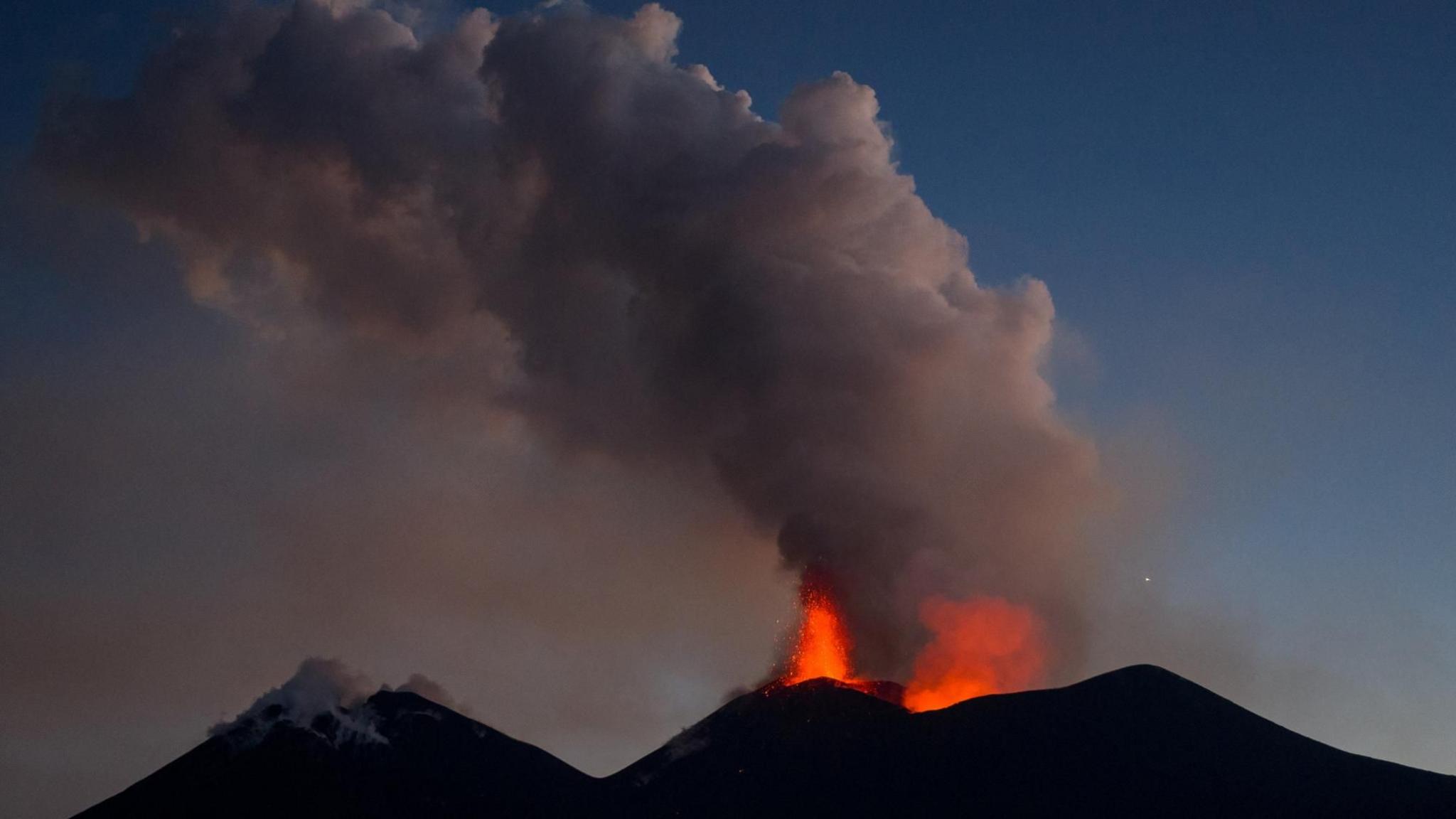 Lightning Strike Claims US Hiker on Mount Etna
