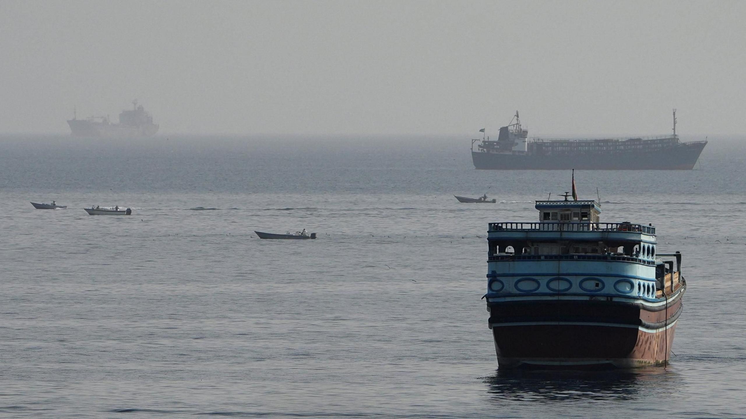 Iran and Oman Agree on Temporary Strait of Hormuz Passage