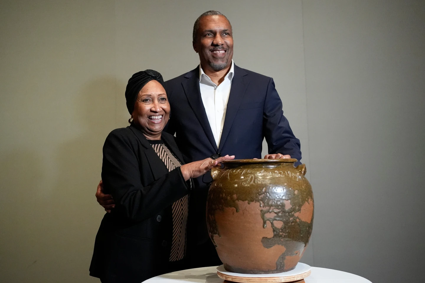 Historic Return of Artifacts to Descendants of Enslaved Potter David Drake