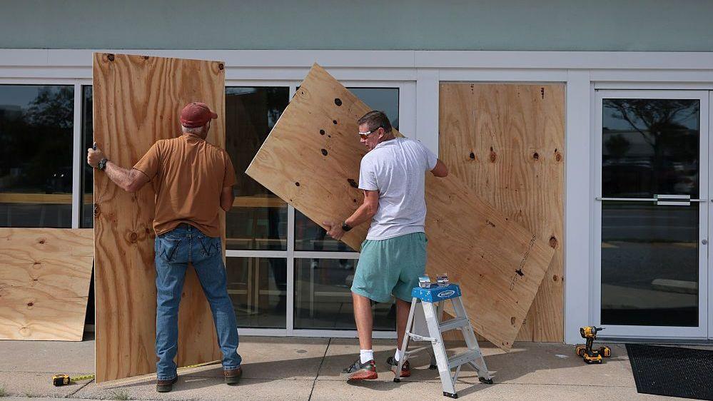Hurricane Isaias Weakens to Post‑Tropical Cyclone While 400,000 Americans Lose Power