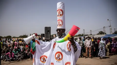 Burkina Faso's Junta Enforces Total Ban on Political Parties