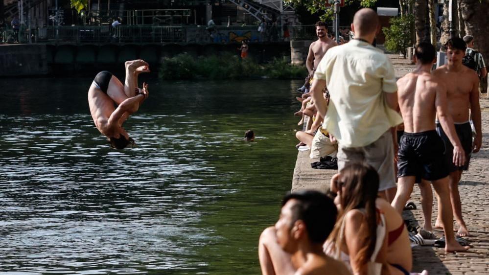 Heat Waves Drive 301 Drownings in France, Says Sports Minister