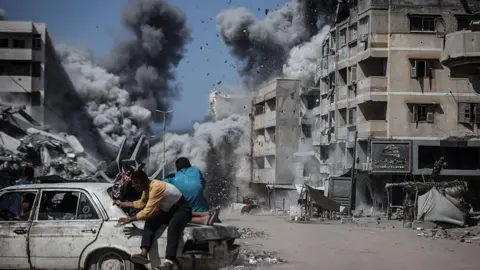 Escalating Violence: Dozens Die in Gaza Amid Intensified Israeli Strikes