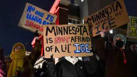 Recent Minneapolis Protests Lead to Arrests and Injuries Amid ICE Controversy
