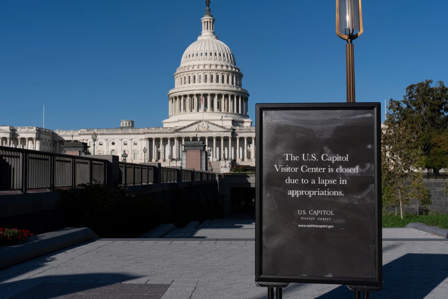Government Shutdown: Public Blame Shared Among Political Leaders