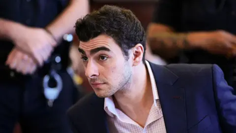 Man Arrested for Impersonating FBI Agent to Free Shooting Suspect