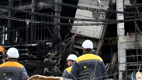 Ukraine Faces Energy Crisis Amidst Intensified Russian Attacks