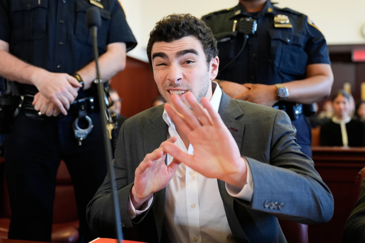 Pretrial Hearing for Alleged UnitedHealthcare CEO Murderer Nears Conclusion