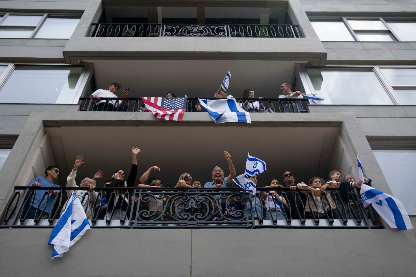 NYC Mayor Mamdani Skips Israel Day Parade, Fueling Division Over Pro‑Palestinian Stance