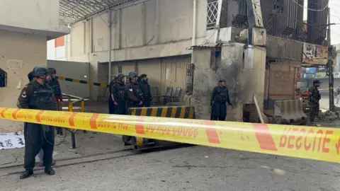 Tragic Suicide Bombing in Peshawar Claims Five Lives