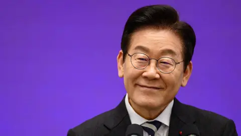 Controversy Brews Over President Lee's Hair Loss Treatment Proposal in South Korea