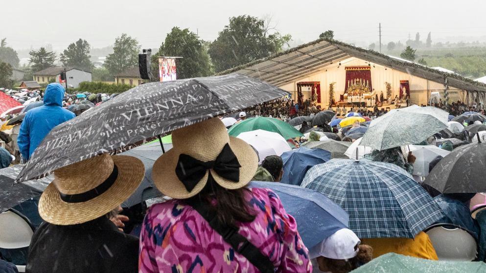 Vatican Excommunicates Followers of Conservative Catholic Sect