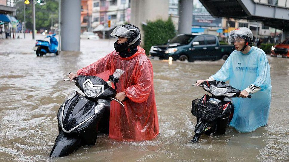 Bangkok Floods: Roads Underwater as City Declares Disaster