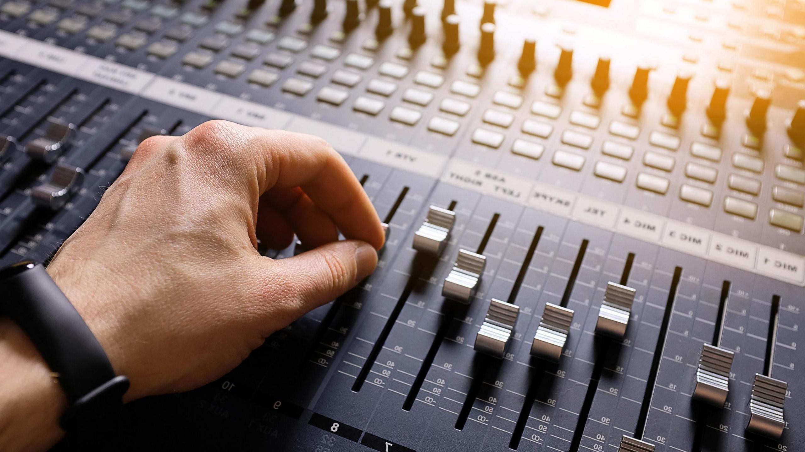 Australia Bans AI‑Generated Songs From Official Charts
