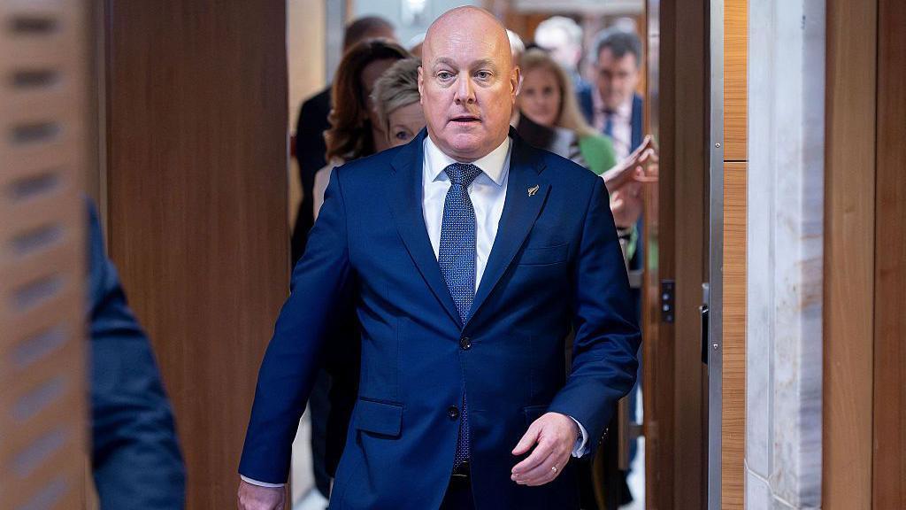 New Zealand PM Christopher Luxon Wins Second Leadership Battle, Offers Confidence Ahead of Election
