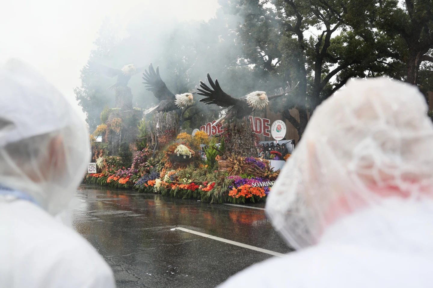 Rain Disrupts Iconic Rose Parade on New Year's Day