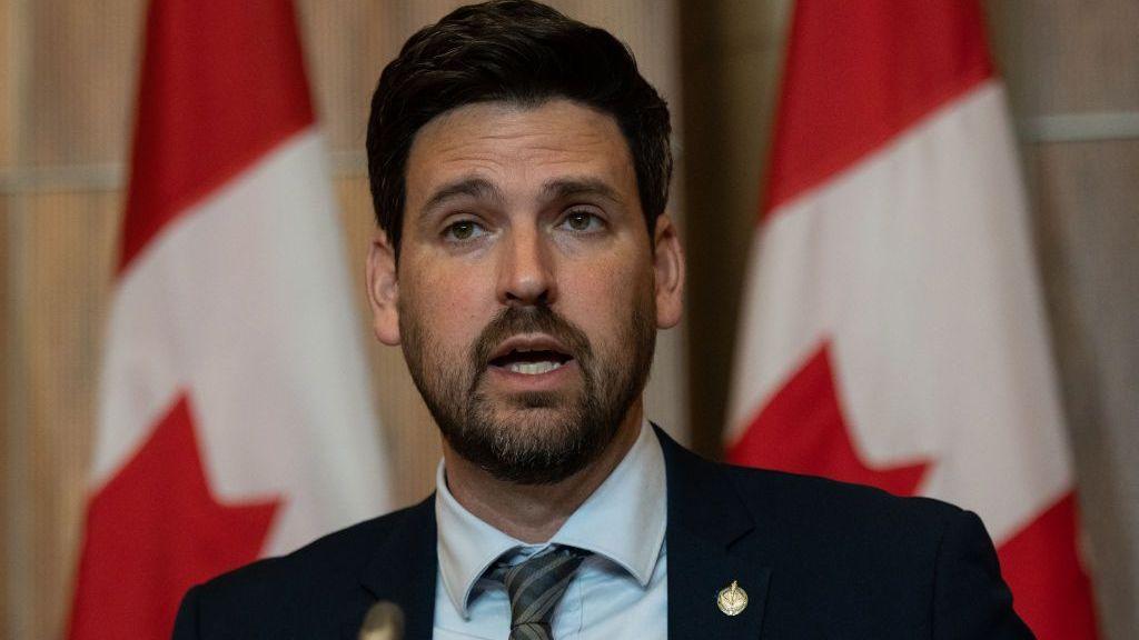 Canada Halts Expansion of Assisted Dying to Those with Mental Illness – Implications for Virtual Communities