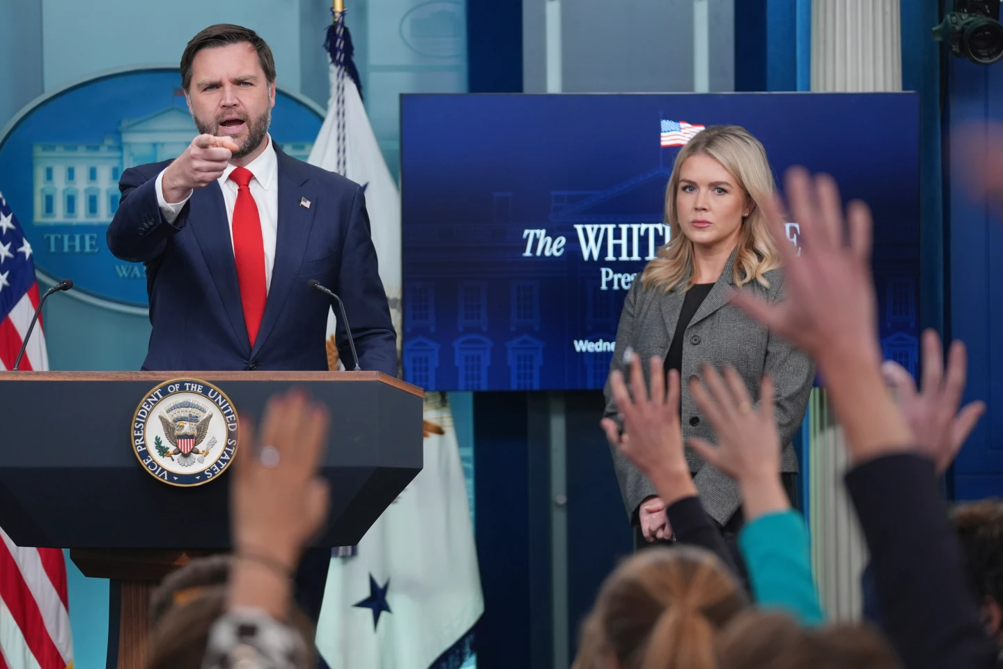Political Stalemate in Government Shutdown: Blame Game Intensifies