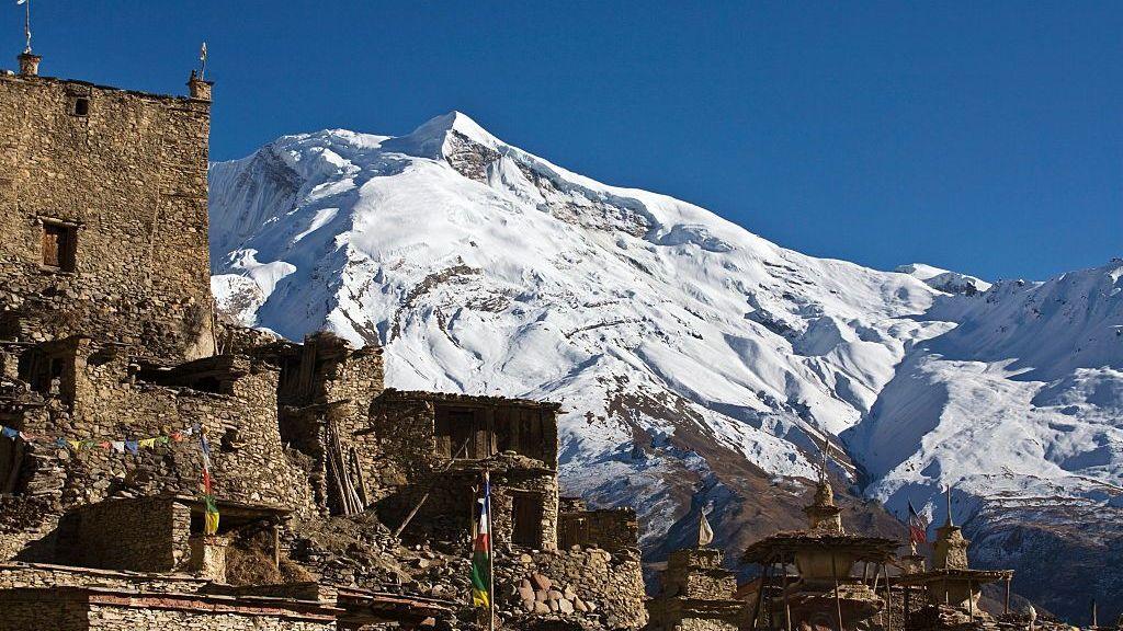 Ten Nepali climbers missing after avalanche strikes Himalayan base camp