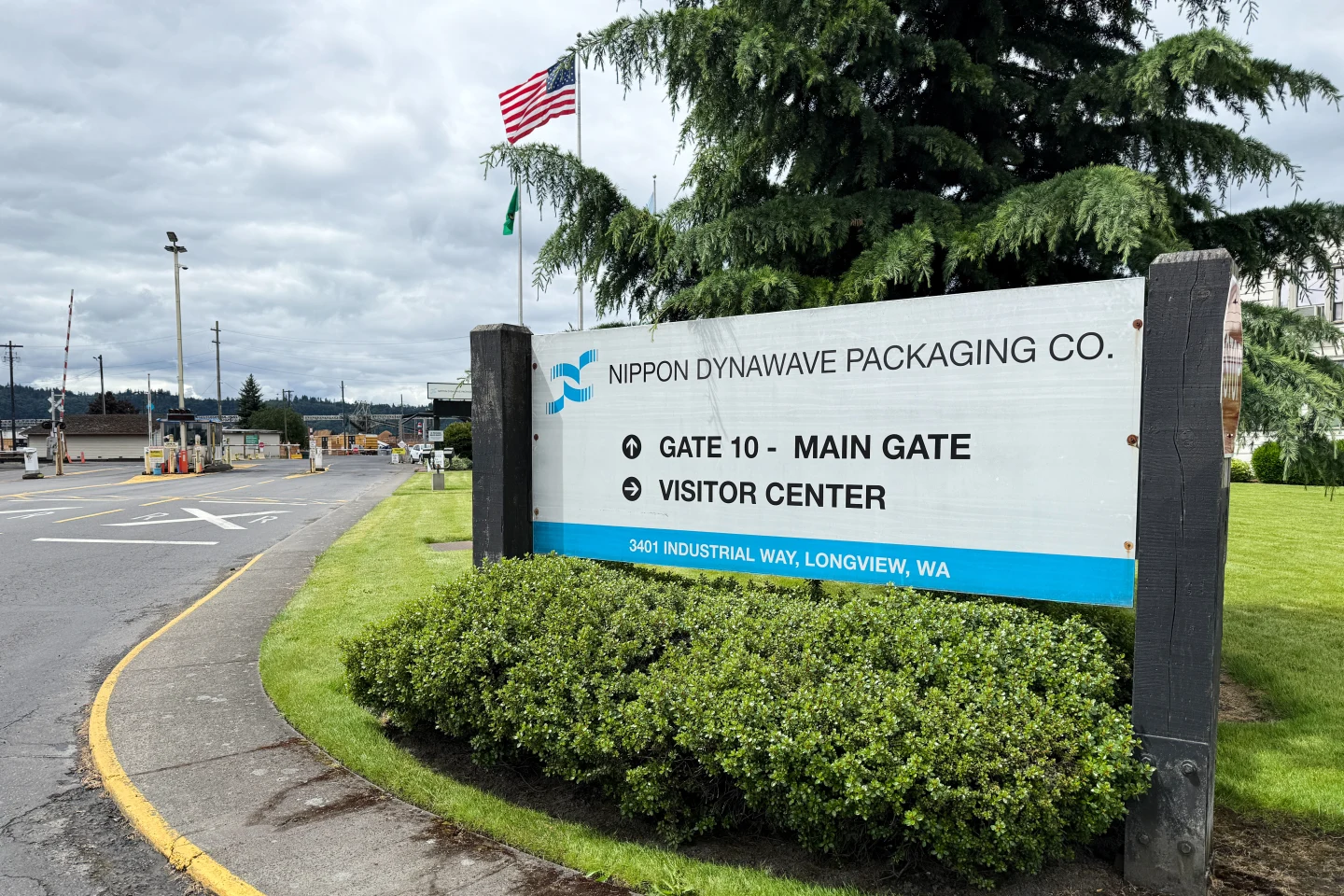 Chemical Tank Implosion at Washington Mill Injures Dozens