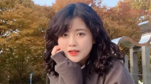 Acclaimed Author Baek Se-hee Passes Away at 35
