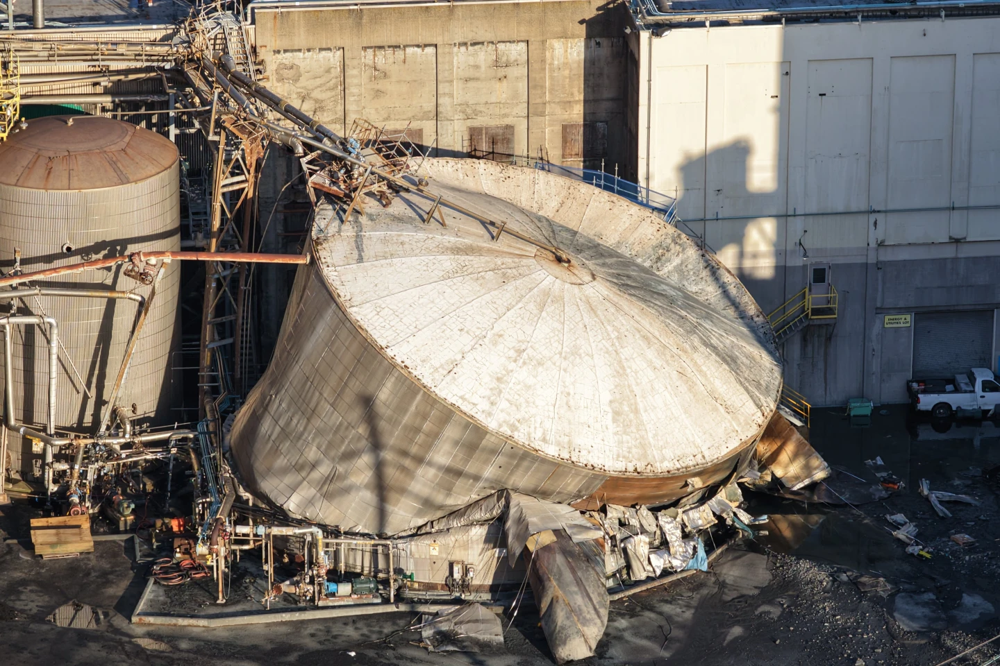 Nine Missing Workers Search Continues After Toxic Tank Implosion in Longview